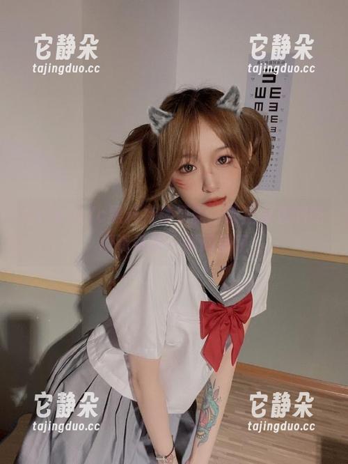17c黑料持续更新，最全最热的吃瓜资讯第一时间呈现