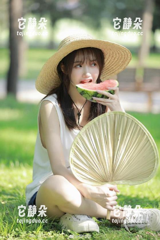 男生专属视角，最新17c吃瓜热点轻松掌握