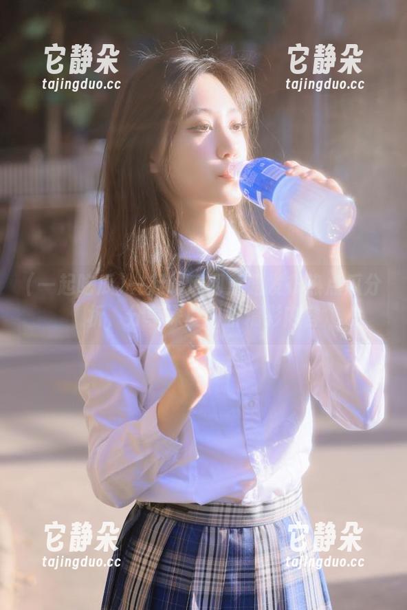 一起吃瓜网蘑菇发布热点瓜分析，分享深度剖析精彩内容