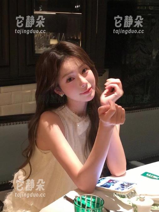 黑瓜吃料精彩看点一键收藏分享操作